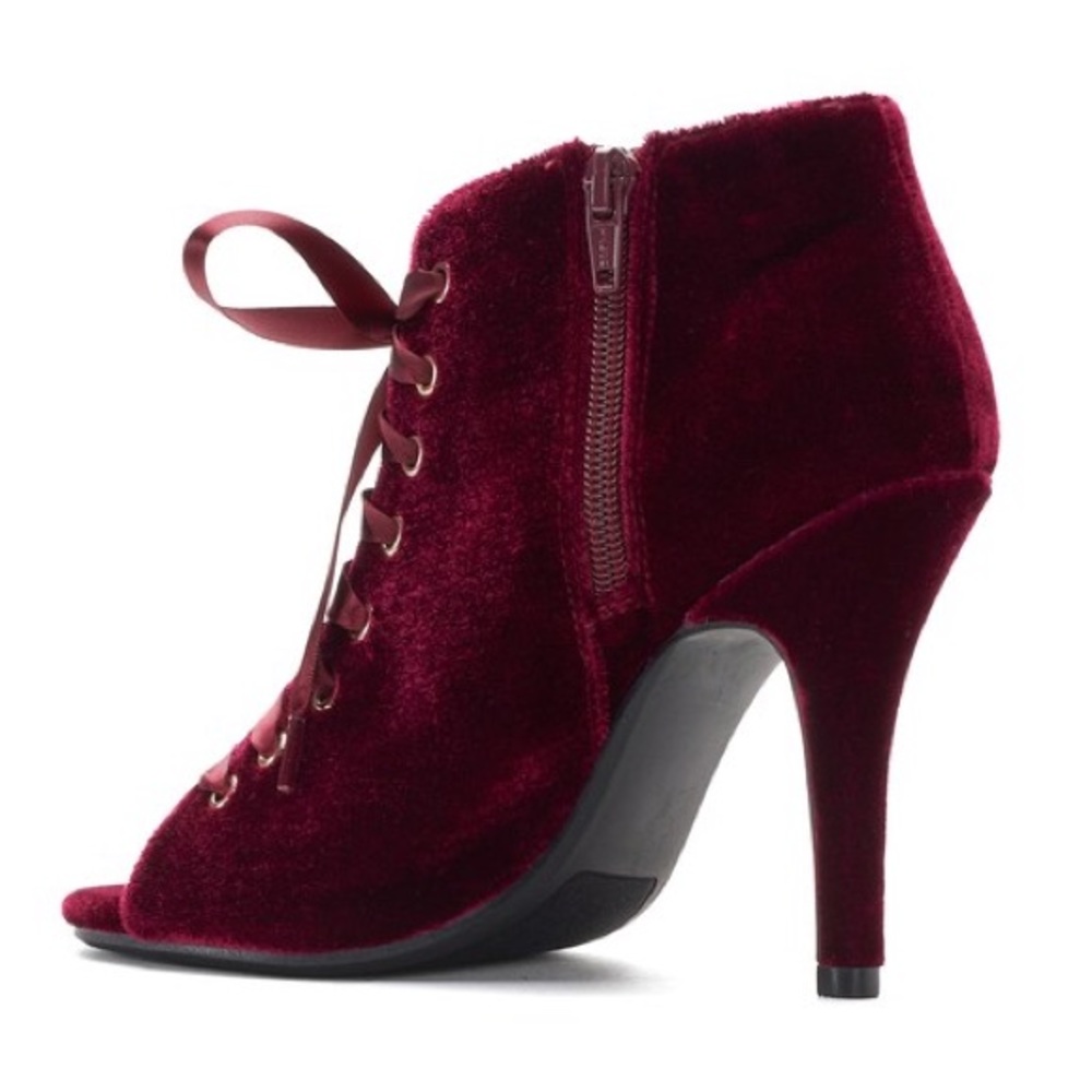 LC Lauren Conrad Black Velvet High Heel Boots - Picture 3 of 7